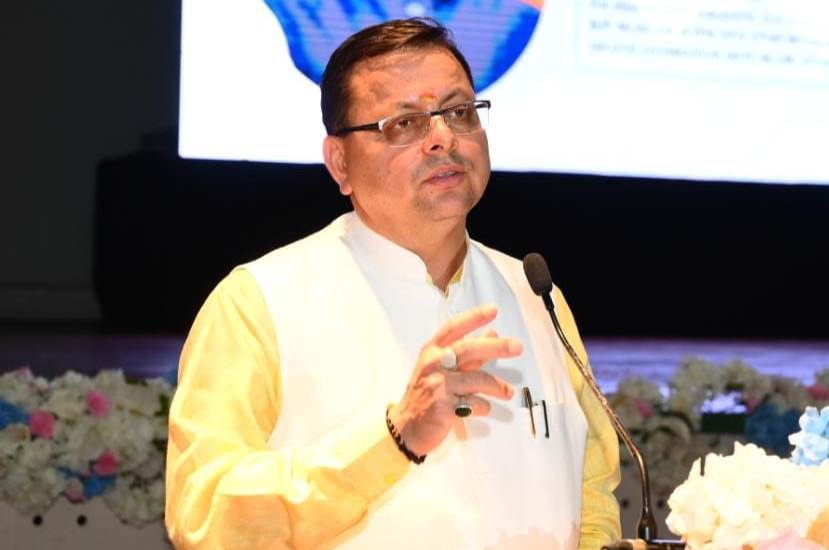सीएम पुष्कर सिंह धामी बजट सत्र के बीच अचानक पहुंचे दिल्ली