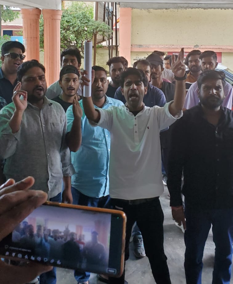 देहरादून के स्वास्थ्य संस्थाओ में हो रही लापरवाही