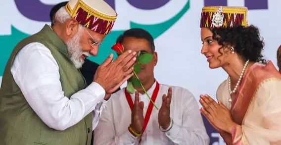 बॉलीवुड के बाद राजनीति की भी क्वीन बनीं कंगना रनौत, विक्रमादत्य को हराकर पहना जीत का ताज