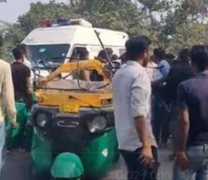 हरदोई सड़क हादसा: ट्रक की टक्कर से ऑटो पलटा, छह लोगों की दर्दनाक मौत, तीन घायल