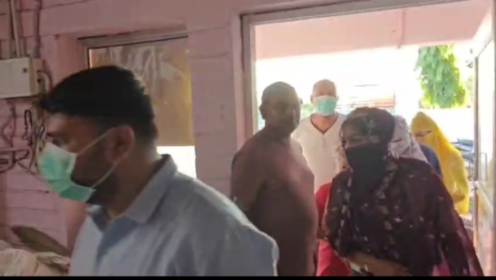 हरिद्वार: एचएमटी ग्रैंड होटल में देह व्यापार का भंडाफोड़, पुलिस और एंटी ह्यूमन ट्रैफिकिंग यूनिट की संयुक्त कार्रवाई