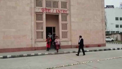 देहरादून जिला न्यायालय को फिर मिली बम की धमकी, कोर्ट परिसर खाली;