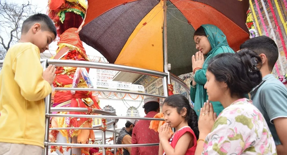 झंडेजी मेले में उमड़ा आस्था का सैलाब, आज देहरादून में निकलेगी भव्य नगर परिक्रमा