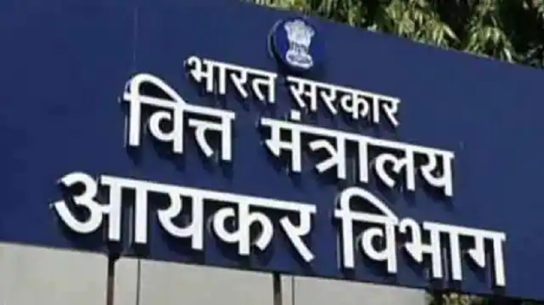 उत्तराखंड: देहरादून में कई कारोबारियों के ठिकानों पर इनकम टैक्स कार्रवाई जारी.