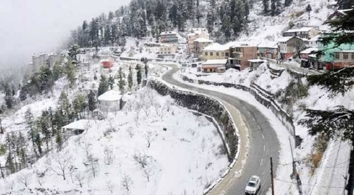 “उत्तराखंड में बढ़ रही सर्दी, नए साल पर मौसम का बदलता मिजाज”