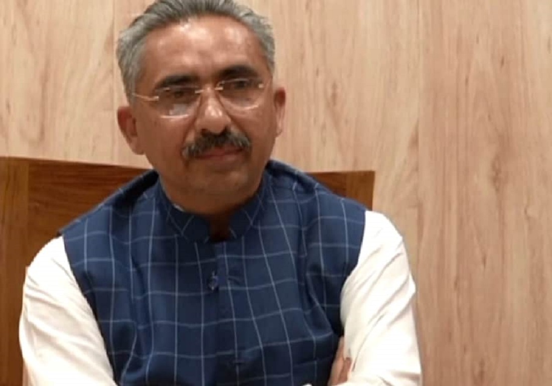 उत्तराखंड में अपनी सरकार में ही बीजेपी मेयर और विधायक क़ो धरना देने की घोषणा करनी पड़ी.