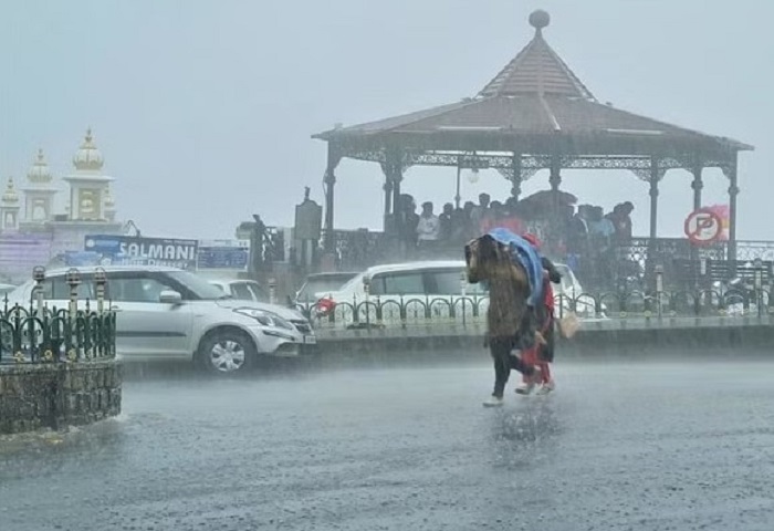 उत्तराखंड में मौसम विभाग ने अगले तीन दिन भारी बारिश की चेतावनी, आंधी-तूफान का अलर्ट जारी: