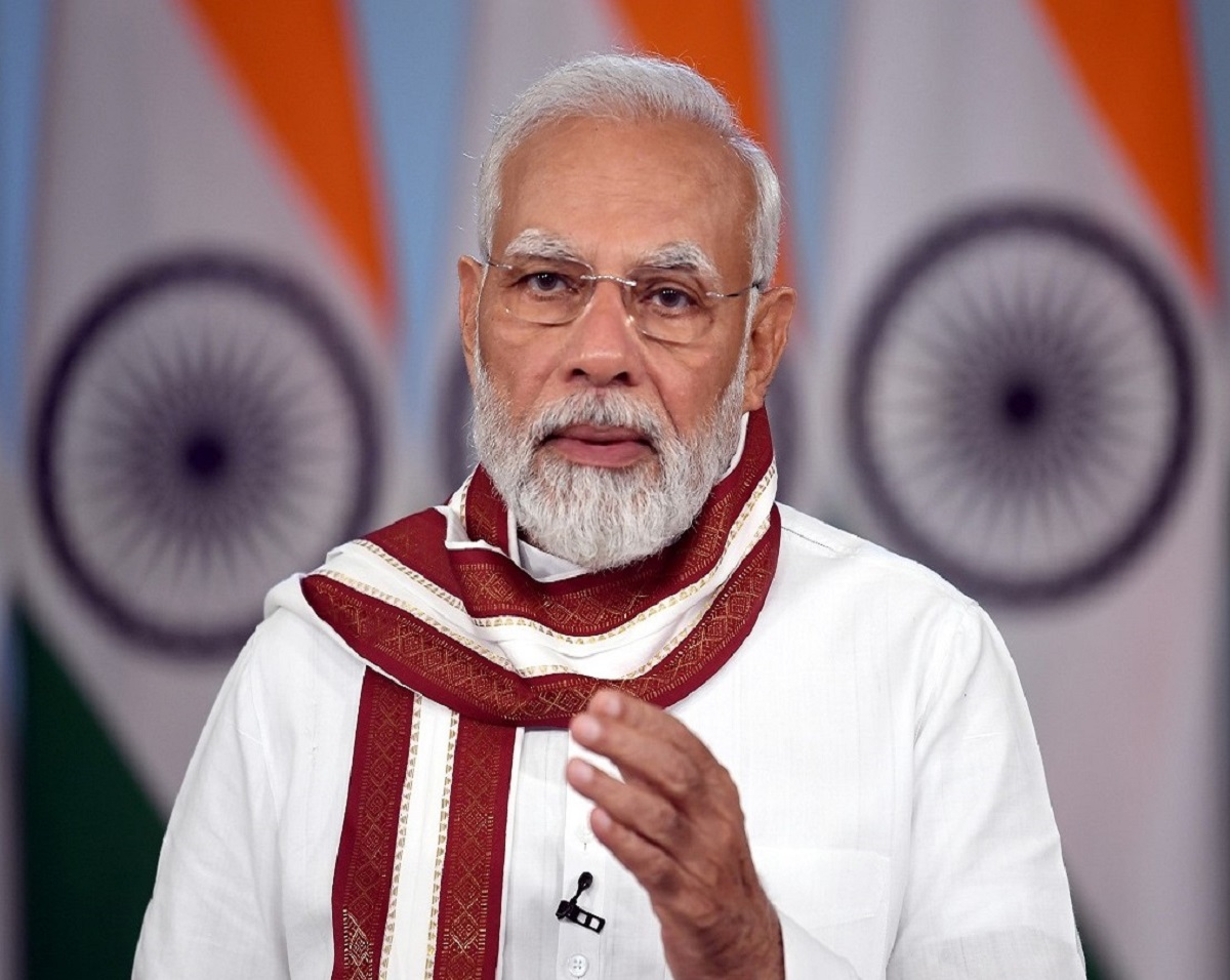 “मोदी सरकार का बड़ा फैसला: लैपटॉप और टैबलेट को लेकर अब नई दिशा तय!”