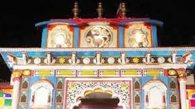 मुंबई के बदरीनाथ मंदिर को लेकर भाजपा-कांग्रेस में घमासान