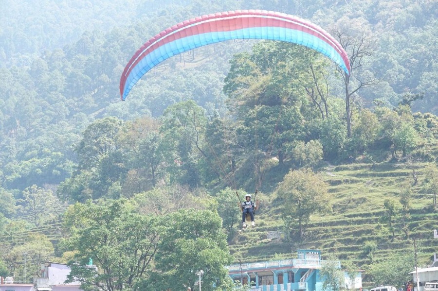 राष्ट्रीय पैराग्लाइडिंग एक्यूरेसी प्रतियोगिता का हुआ आगाज: बागेश्वर