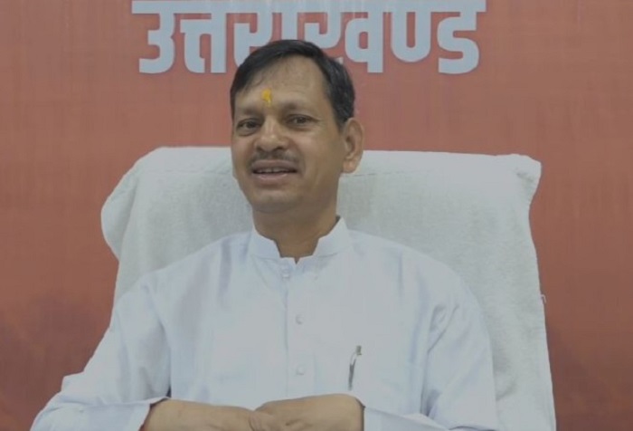 “मोदी जी के उत्तराखंड दौरे पर बड़ा उत्साह: सड़कों का बदलाव और सियासी टक्कर का सिलसिला”