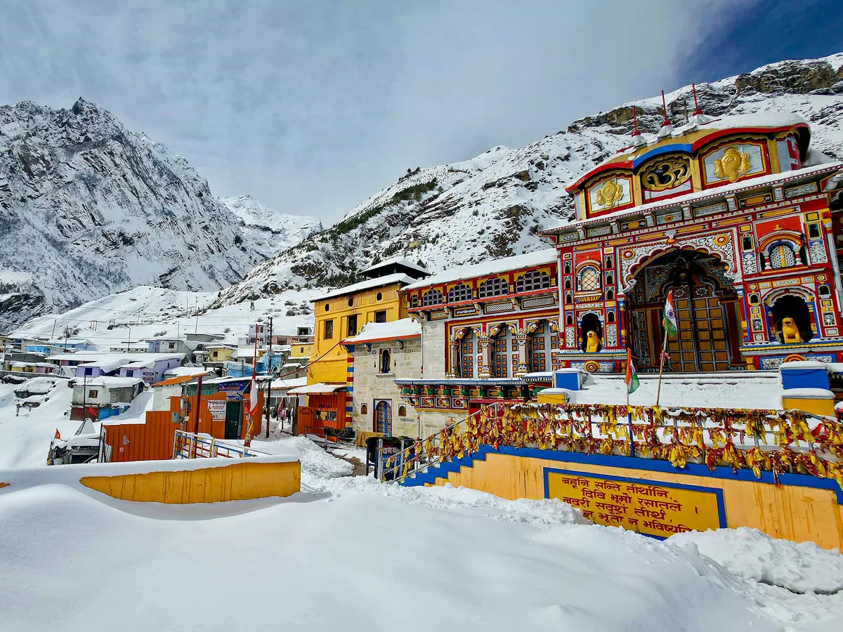 उत्तराखंड मौसम अपडेट: पांच जिलों में बारिश-बर्फबारी के आसार, 