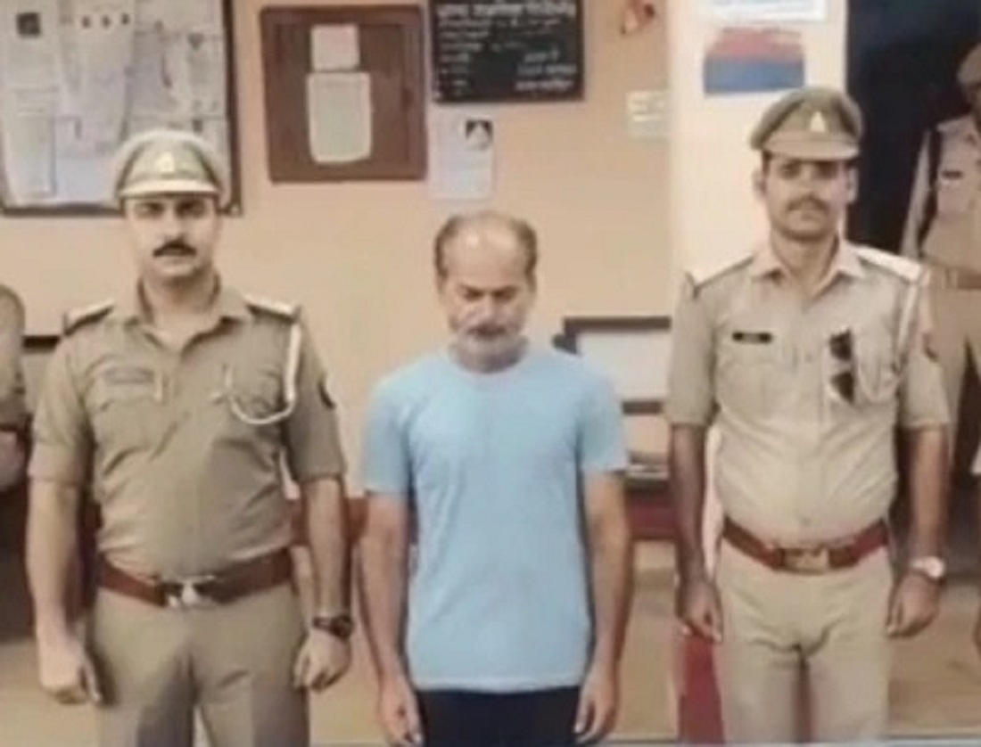 उत्तरप्रदेश के पीलीभीत में गैंगस्टर की धरपकड़ करने के लिए पहुंची पुलिस, आरोपी ने गोली चलानी कि शुरू.