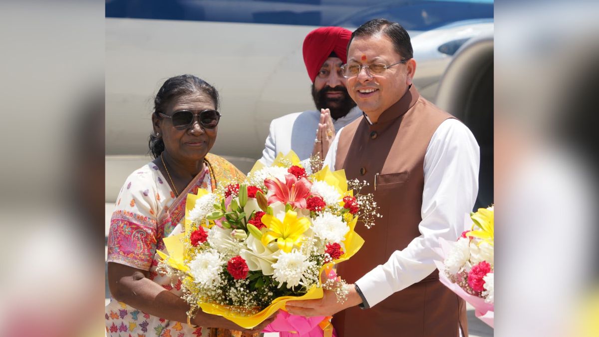 राष्ट्रपति द्रौपदी मुर्मु देहरादून पहुंचीं, कल IMA की पासिंग आउट परेड में करेंगी शिरकत