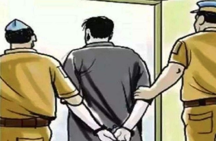 भूमाफिया राजस्व अभिलेखागार से रिकॉर्ड गायब करने पर एसआइटी ने की पहली गिरफ्तारी। ।