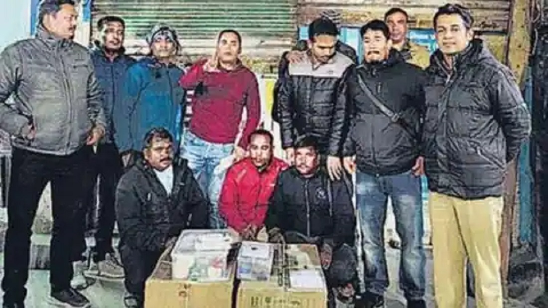 STF ने फर्जी सरकारी पहचान पत्र बनाने के आरोप में ऋषिकेश से तीनों को  किया गिरफ्तार: