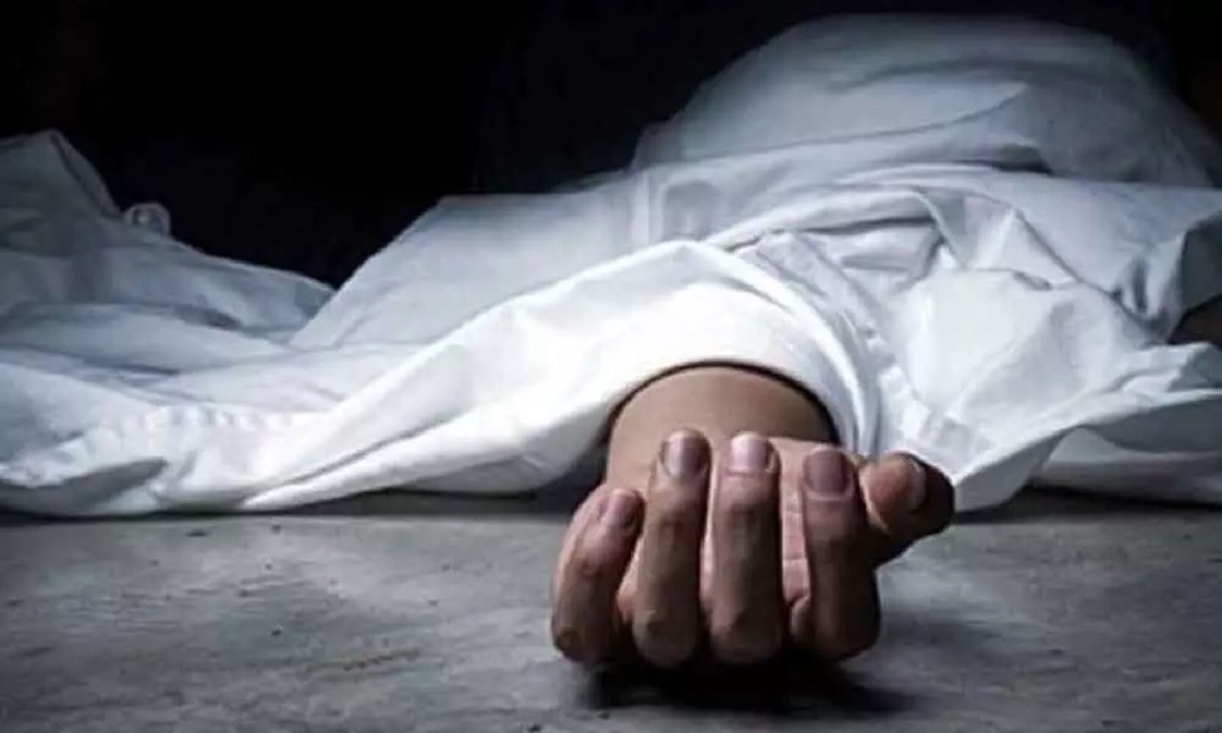 उत्तर प्रदेश: सहारनपुर में बस की टक्कर के कारण अनियंत्रित हुई एक कार के स्कूटी पर पलट जाने से तीन लोगों की मृत्यु.