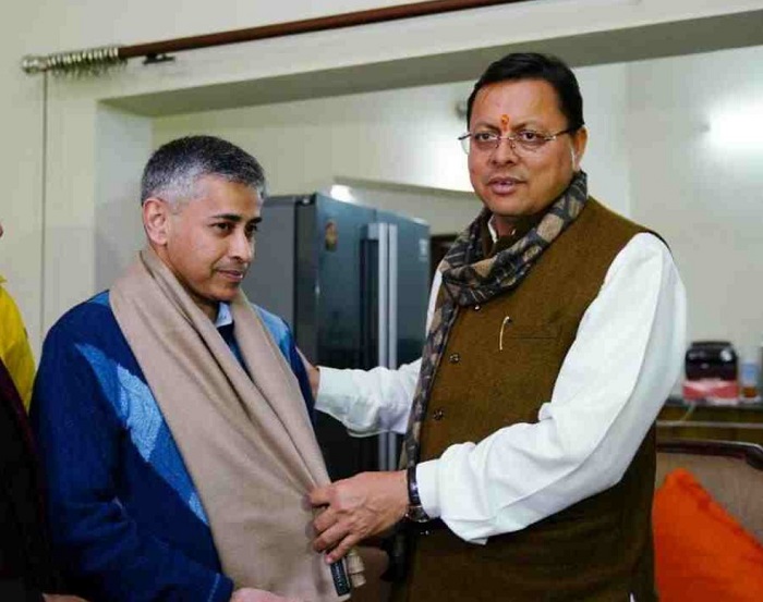 कतर से सकुशल हुई सौरभ वशिष्ट की घर वापसी,,, सीएम धामी ने मुलाकात कर किया सम्मानित..