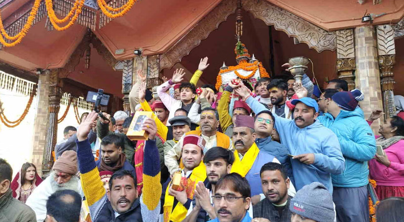 चारधाम यात्रा 2025 का शुभारंभ, गंगोत्री-यमुनोत्री धाम के कपाट खुले, पीएम मोदी के नाम से हुई पहली पूजा, सीएम धामी ने किए दर्शन