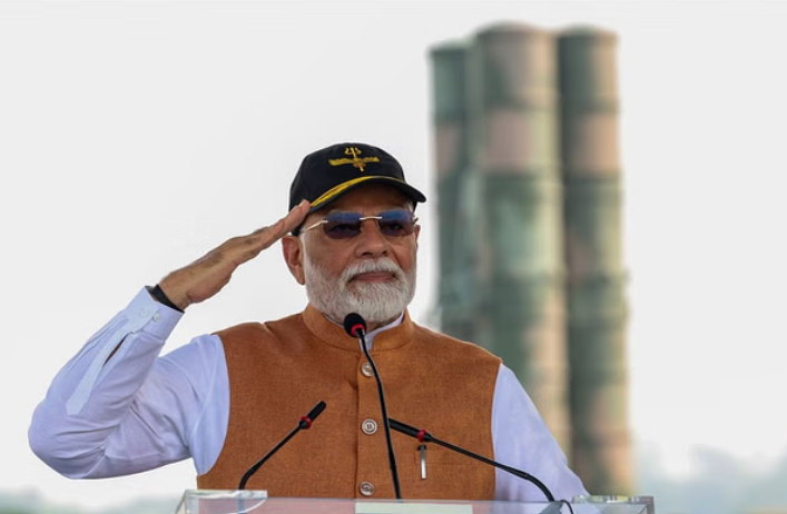 पीएम मोदी का आदमपुर एयरबेस दौरा: पाकिस्तान के झूठे प्रचार का हुआ पर्दाफाश