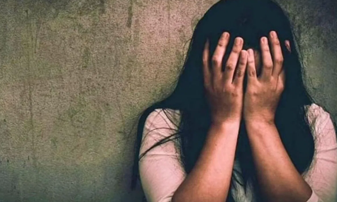 5 बच्चों की मां से धोखा: शादी का झांसा देकर किया दुष्कर्म, फिर की दूसरी शादी