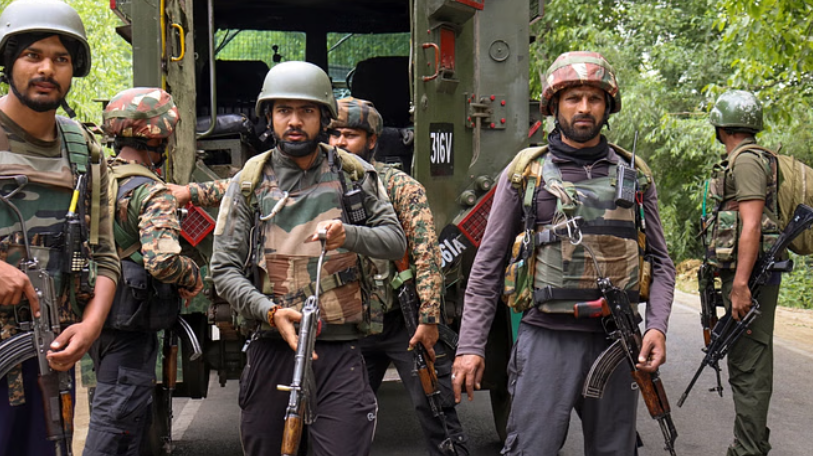जम्मू-कश्मीर के किश्तवाड़ में मुठभेड़, एक जवान शहीद, तलाशी अभियान जारी