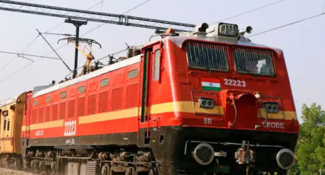 फरीदाबाद में दिल दहला देने वाली घटना: बाप ने चार बच्चों को बाहों में जकड़कर ट्रेन के सामने कूदकर की आत्महत्या, मौके पर सभी की मौत