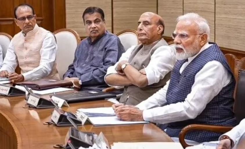 ‘आपातकाल में लोकतंत्र की हत्या हुई’ – कैबिनेट प्रस्ताव पास, पीएम और मंत्रियों ने रखा 2 मिनट का मौन