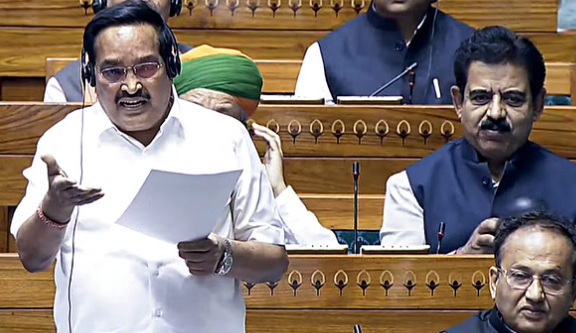 सिंधु जल संधि पर विवाद: बिलावल भुट्टो के बयान पर सीआर पाटिल का जवाब – “हम झूठी धमकियों से नहीं डरते”