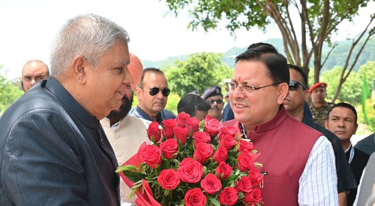 हल्द्वानी: उपराष्ट्रपति धनखड़ से मुख्यमंत्री धामी की मुलाकात, विकास योजनाओं पर हुई व्यापक चर्चा