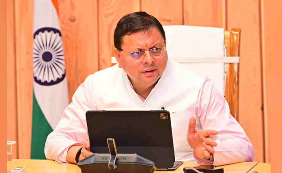 मनसा देवी हादसे के बाद सीएम धामी का बड़ा फैसला: अब धारण क्षमता के अनुसार ही मिलेगा मंदिरों में प्रवेश