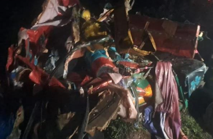 Road accident:रांची में भीषण सड़क हादसा,ऑटोरिक्शा और ट्रक की टक्कर में एक परिवार के चार सदस्यों की दर्दनाक मौत