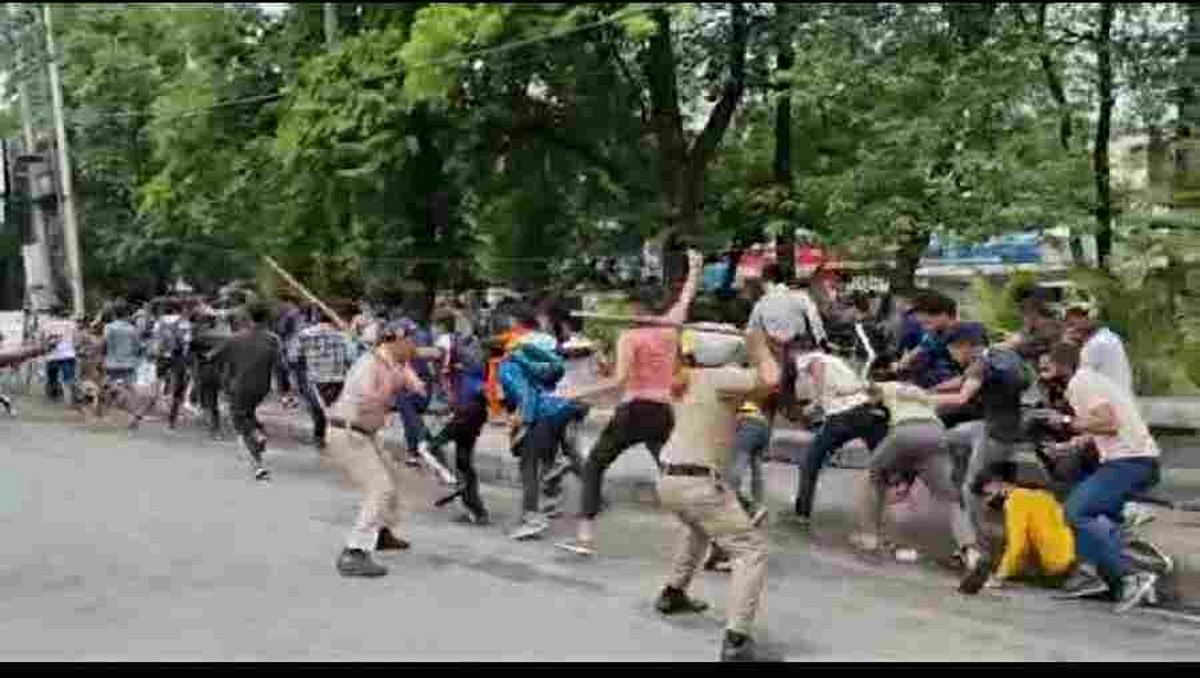 निशाने पर कैलाश विजयवर्गीय: महुआ मोइत्रा ने बताया अग्निपथ का विलेन
