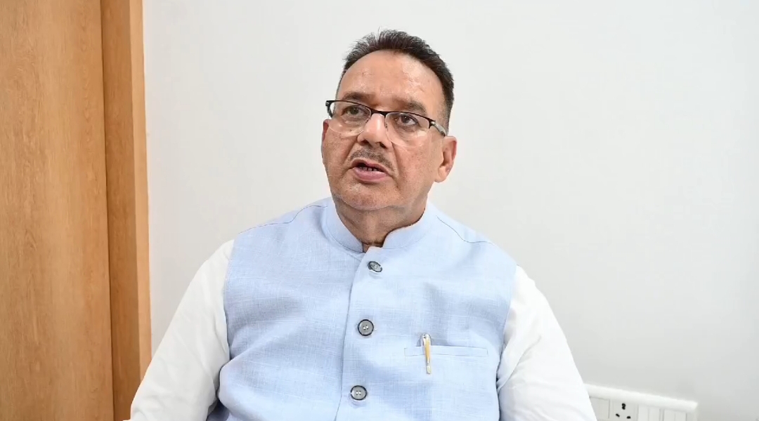 सैनिक कल्याण मंत्री गणेश जोशी ने जम्मू कश्मीर के कठुआ में हुए आतंकवादी हमले में शहीद हुए उत्तराखंड के 5 जवानों की शहादत पर दुख, गहरी शोक संवेदना व्यक्त की।