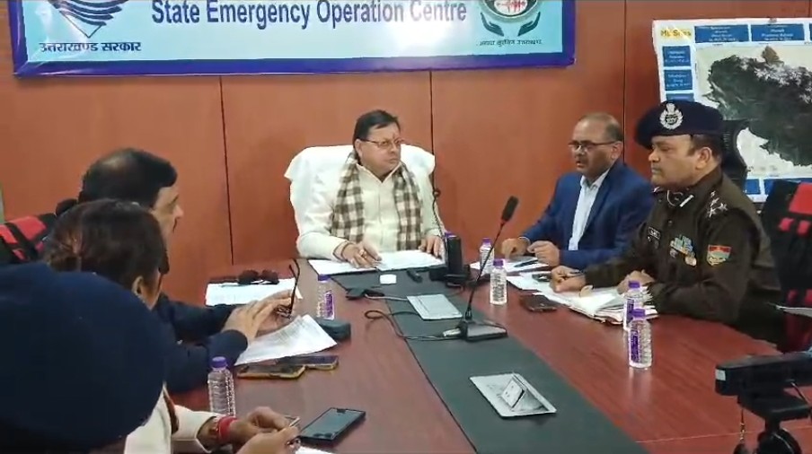 मुख्यमंत्री पुष्कर सिंह धामी ने माना गांव हिमस्खलन की स्थिति का लिया जायजा, रेस्क्यू ऑपरेशन जारी