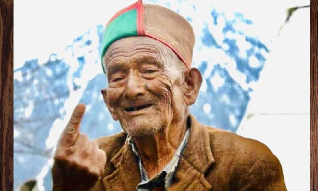 भारत के पहले मतदाता श्याम सरन नेगी का आज सुबह देहांत.