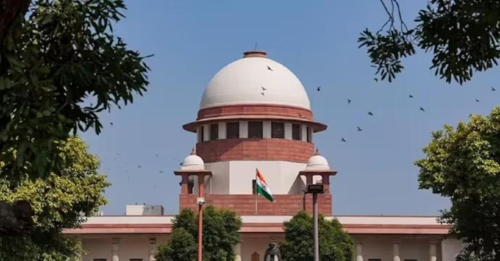 “स्वतंत्रता सेनानी पर गैर–जिम्मेदाराना बयान न दें” राहुल गांधी को कोर्ट ने राहत देते हुए लगाई फटकार, सावरकर विवाद में समन पर रोक।
