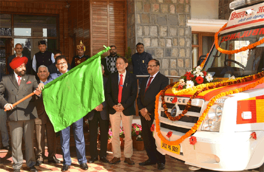 उत्तराखंड में राज्यपाल ने नवजात शिशुओं के लिए उन्नत एंबुलेंस को हरी झंडी दिखाकर किया रवाना: