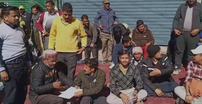 “केम्पटी क्षेत्र को नगर पंचायत बनाने पर ग्रामीणों का विरोध”