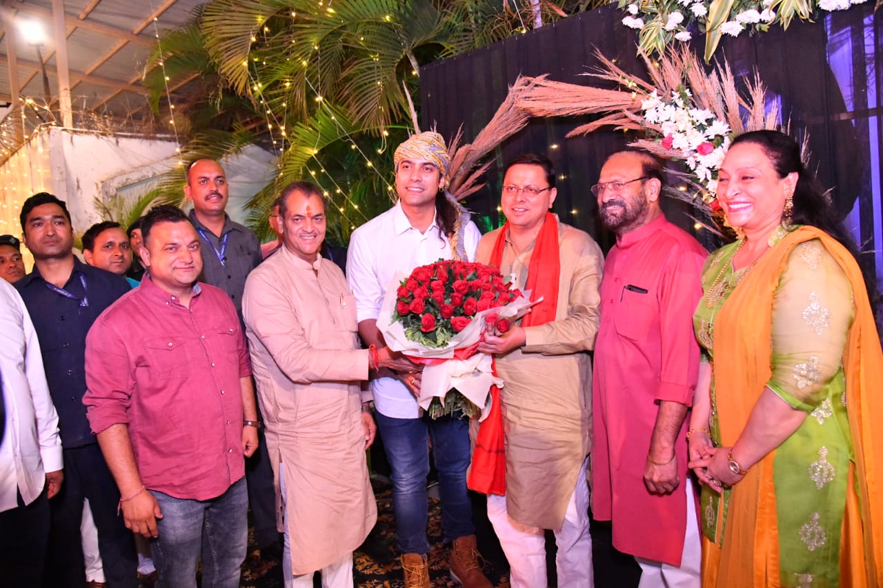 सिंगर जुबिन नौटियाल को मुख्यमंत्री पुष्कर सिंह धामी ने दिया है बधाई