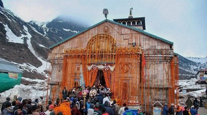 केदारनाथ में कड़ाके की ठंड के कारण पुनर्निर्माण कार्य प्रभावित