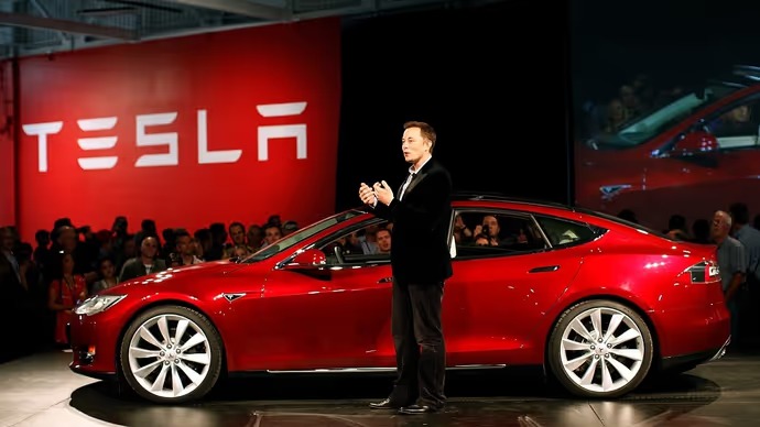 Tesla new Showroom in India : मुंबई और दिल्ली में खुलेंगे पहले शोरूम , 1 अप्रेल से एंट्री पर फंस रहा पेंच