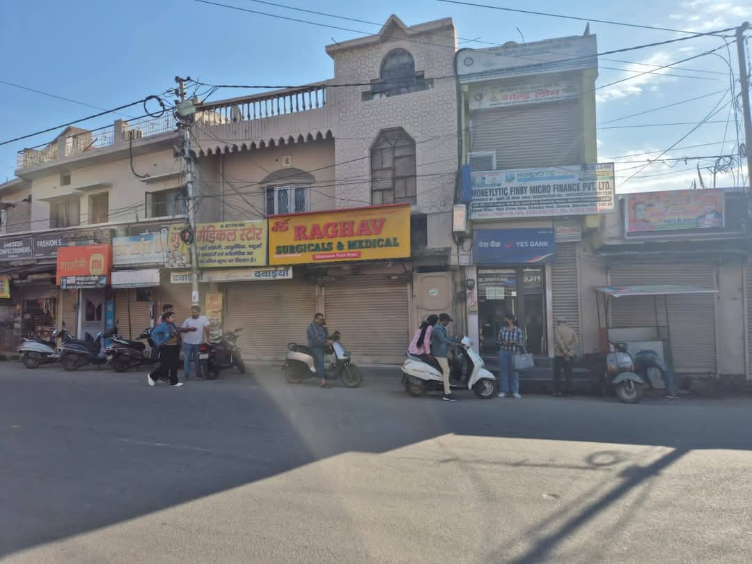 प्रेमचंद अग्रवाल के इस्तीफे पर डोईवाला में आक्रोश, बाजार बंद