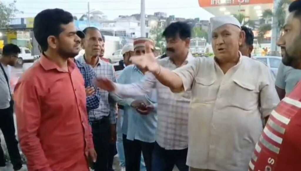 स्मार्ट मीटर तोड़ने पर पूर्व विधायक रणजीत सिंह रावत पर मुकदमा, कांग्रेस ने बताया राजनीतिक साज़िश
