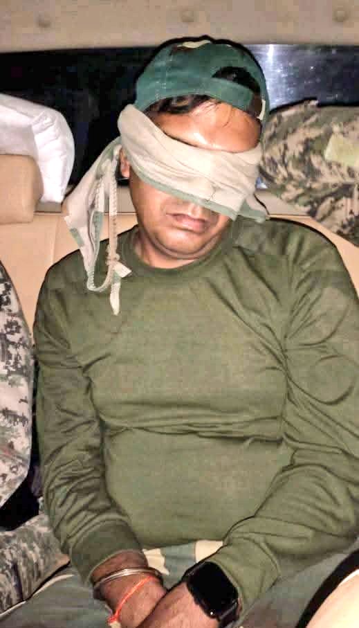 इंडो-पाक बॉर्डर पर पाकिस्तानी रेंजर्स ने BSF जवान को पकड़ा, तस्वीरें जारी