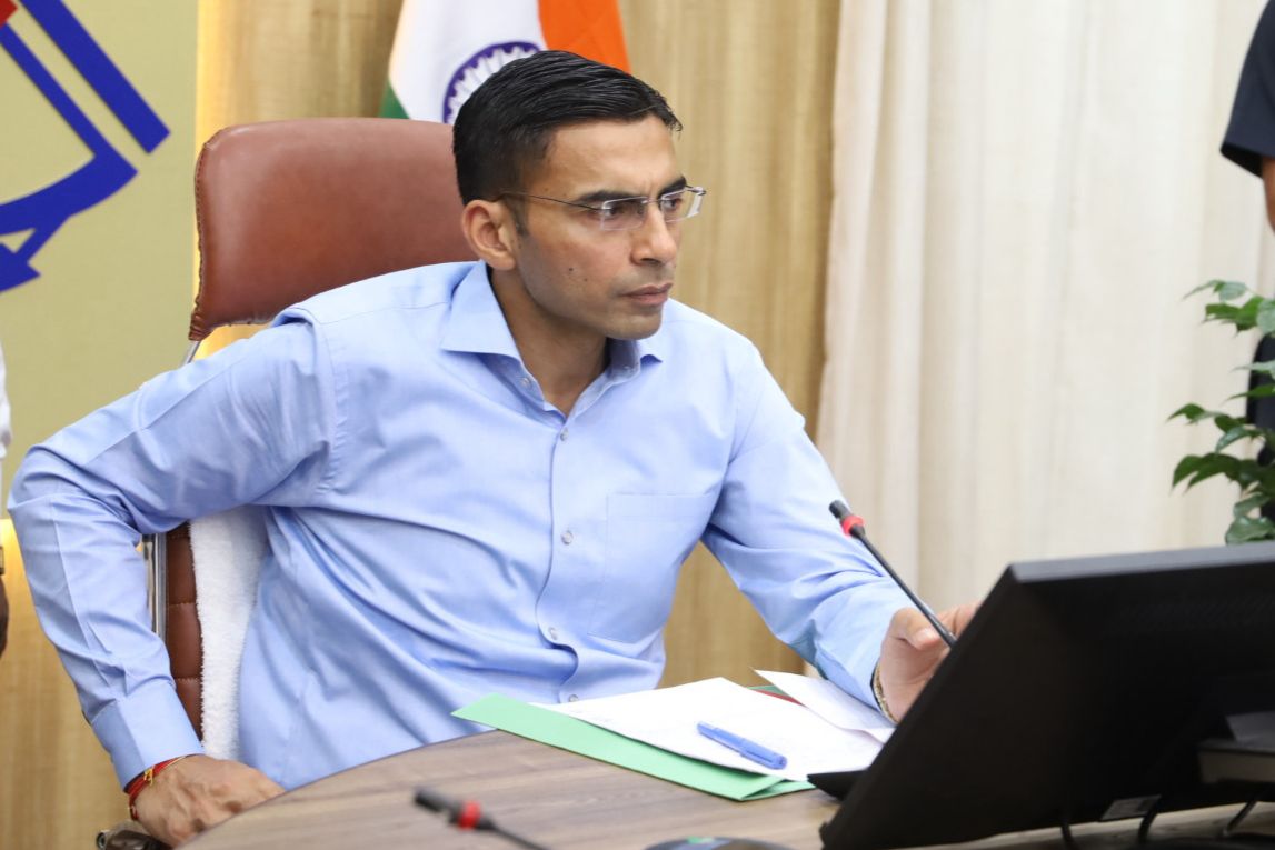 जौलीग्रांट एयरपोर्ट विस्तारीकरण को मिली रफ्तार: तीन दिन में 87 हेक्टेयर भूमि अधिग्रहण कर पुरानी गुत्थी सुलझाई