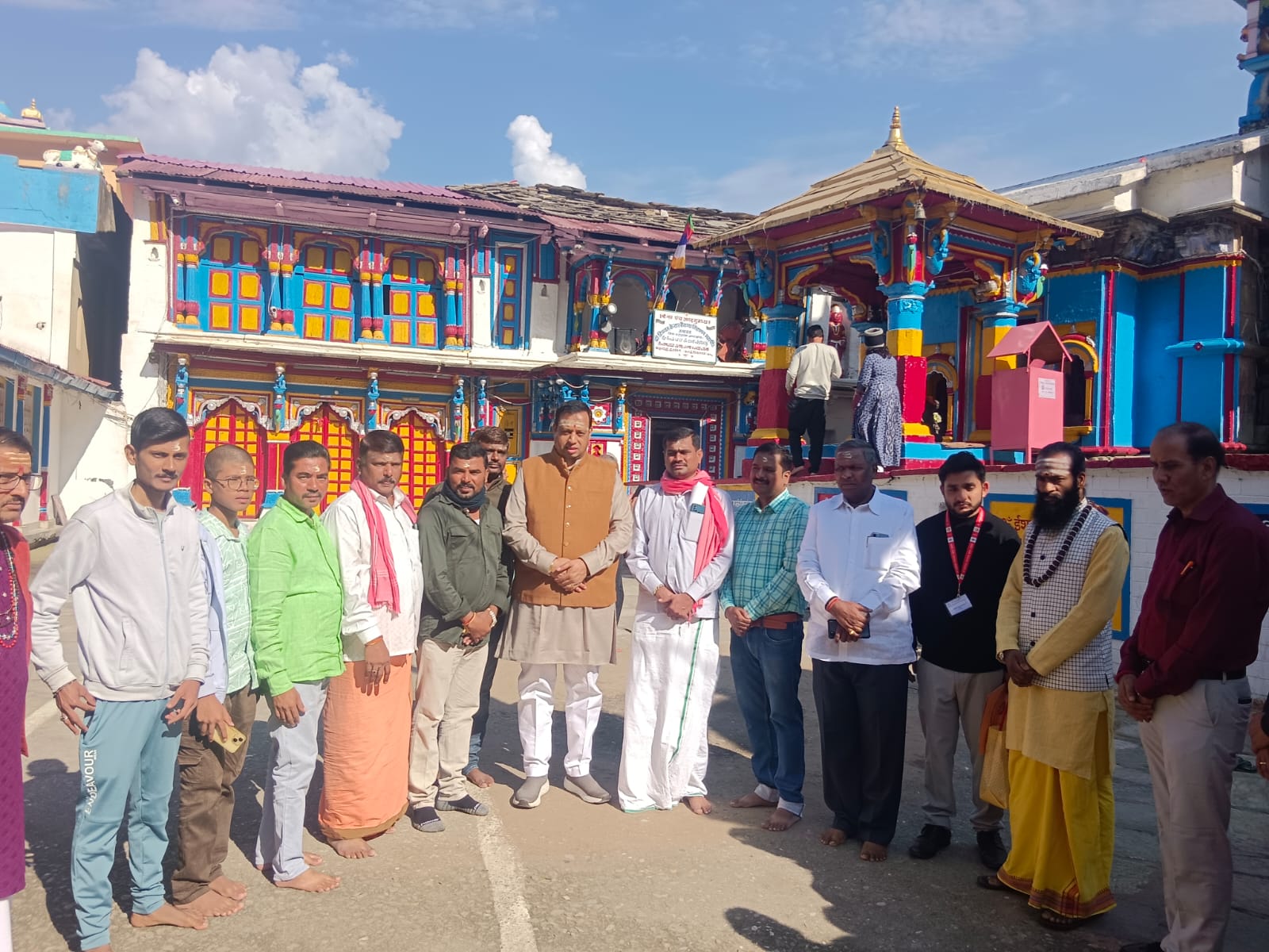 केदारनाथ धाम पहुंचे बीकेटीसी अध्यक्ष हेमंत द्विवेदी, देश के सैनिकों के नाम की रूद्राभिषेक पूजा