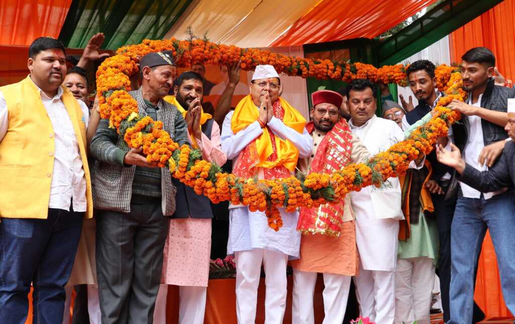 लाटू धाम में सीएम धामी ने की पूजा-अर्चना, कहा– यह सिर्फ धार्मिक आयोजन नहीं, आस्था और एकता का प्रतीक है
