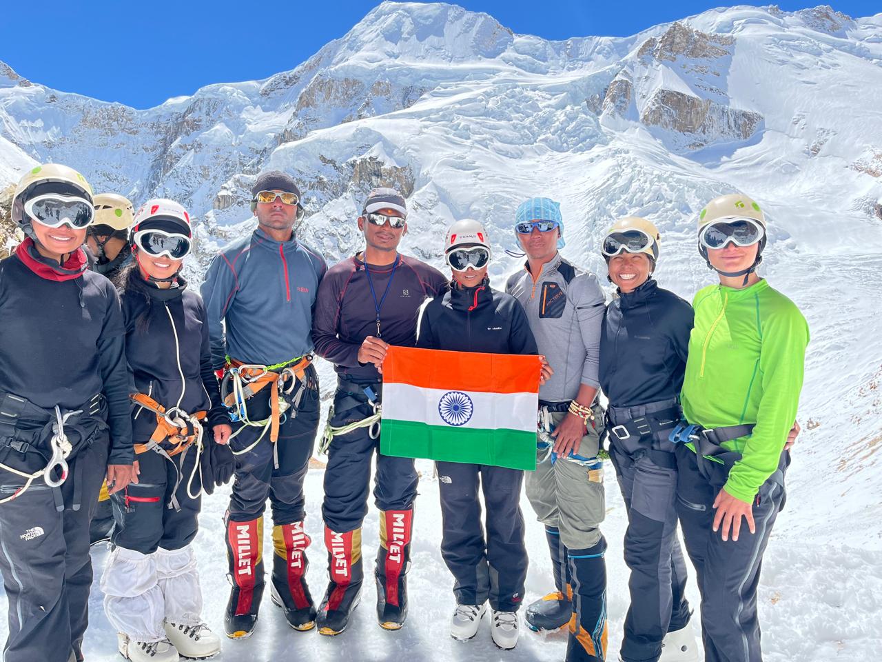माउंट एवरेस्ट पर उत्तराखण्ड के तीन एनसीसी कैडेट्स की विजय: साहस, संकल्प और प्रेरणा की मिसाल