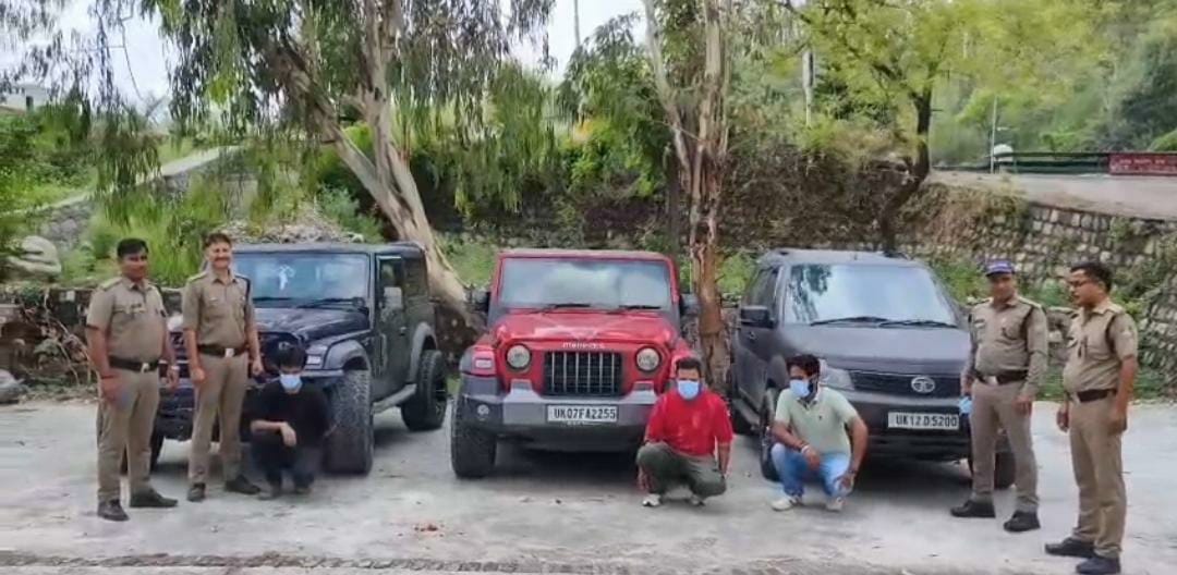 वायरल स्टंट बना सजा की वजह: मालदेवता में चौपहिया स्टंटबाज़ी पर देहरादून पुलिस की तगड़ी कार्रवाई